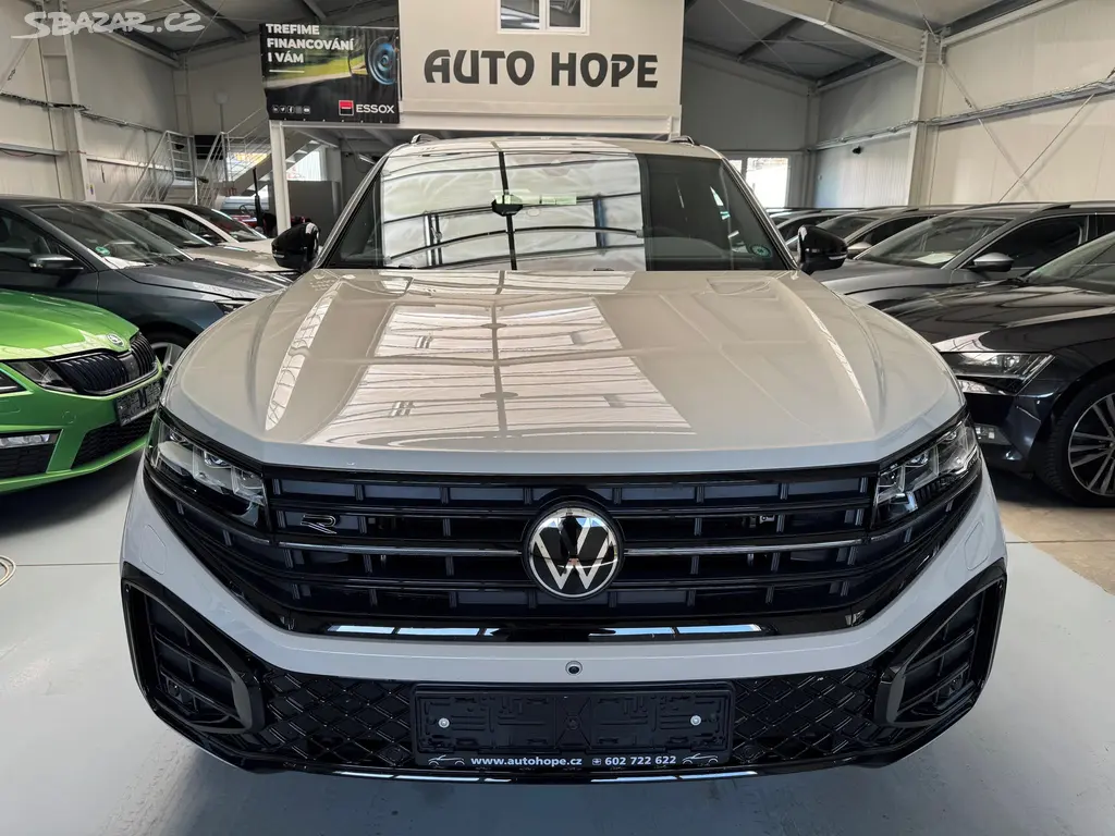 Volkswagen Touareg, 3.0 TDI 4Motion R-Line - fotka 2