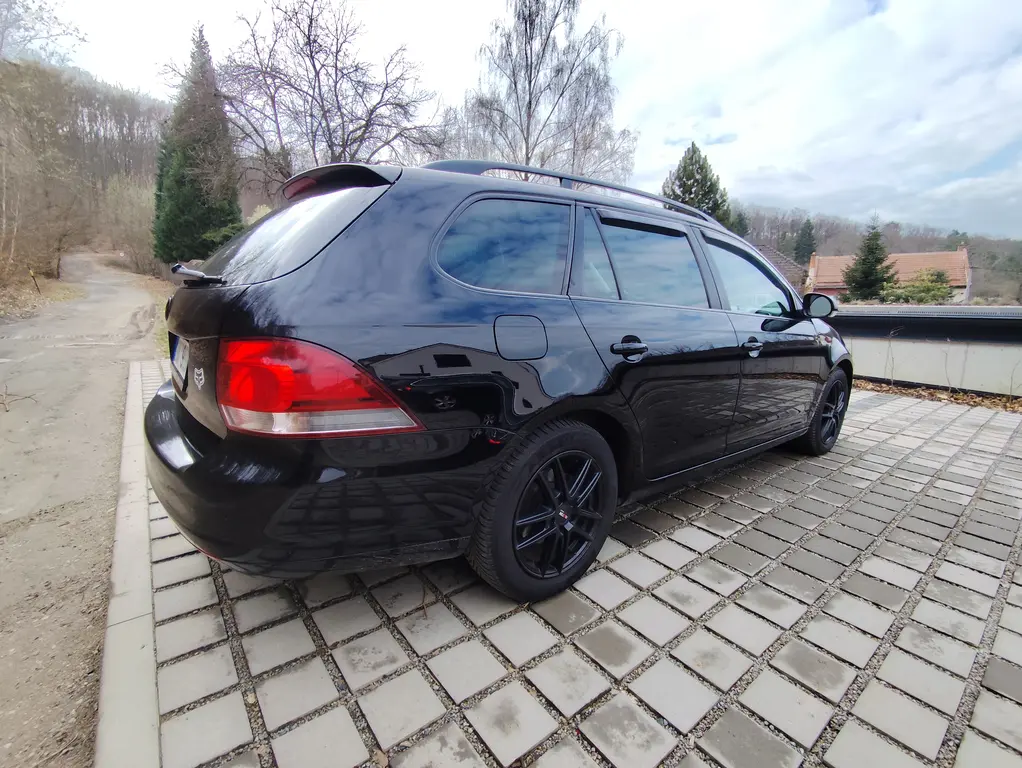Volkswagen Golf 6 variant / combi 1.6 TDI Match - fotka 3