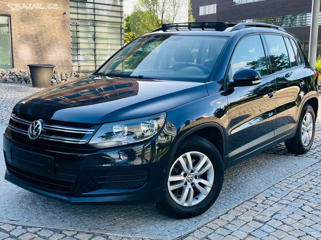 Volkswagen Tiguan, 1.4TSI MAN 1MAJ SENZORY TAŽNÉ - fotka 2