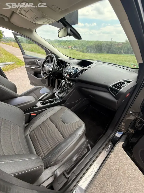 Ford Kuga 2.0 TDCi 4x4 tažné | Automat | 2013 ACC - fotka 4