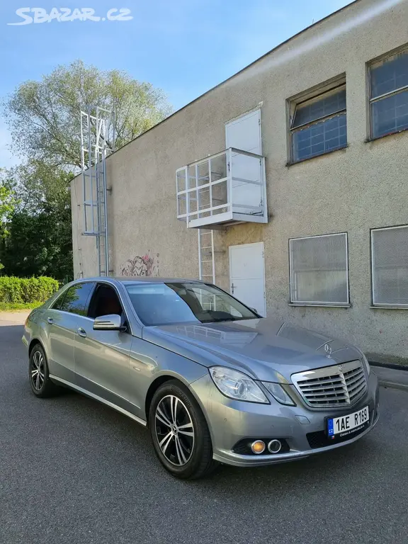 Mercedes Benz W212 E220 cdi - fotka 6