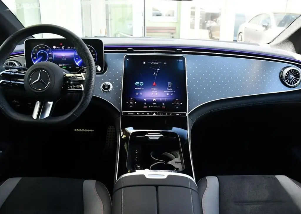 Mercedes-Benz EQE 350 AMG PREMIUM 4MATIC 1M 235 kw - fotka 5