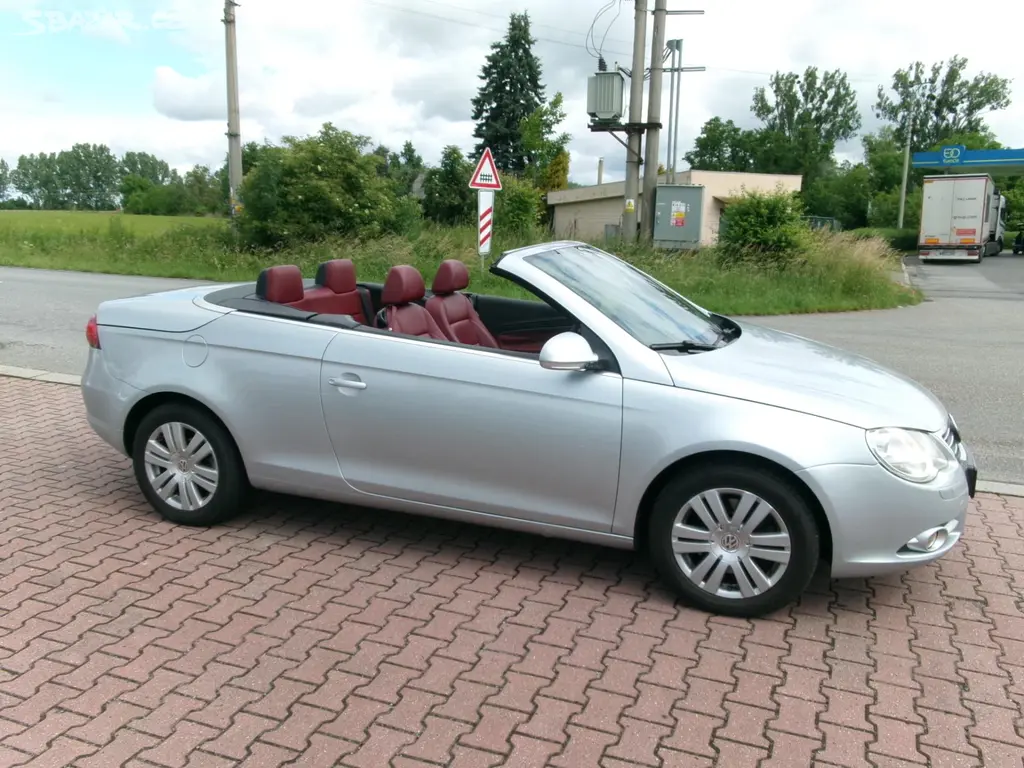 Volkswagen Eos, 2,0TDI 8V CABRIO - fotka 4