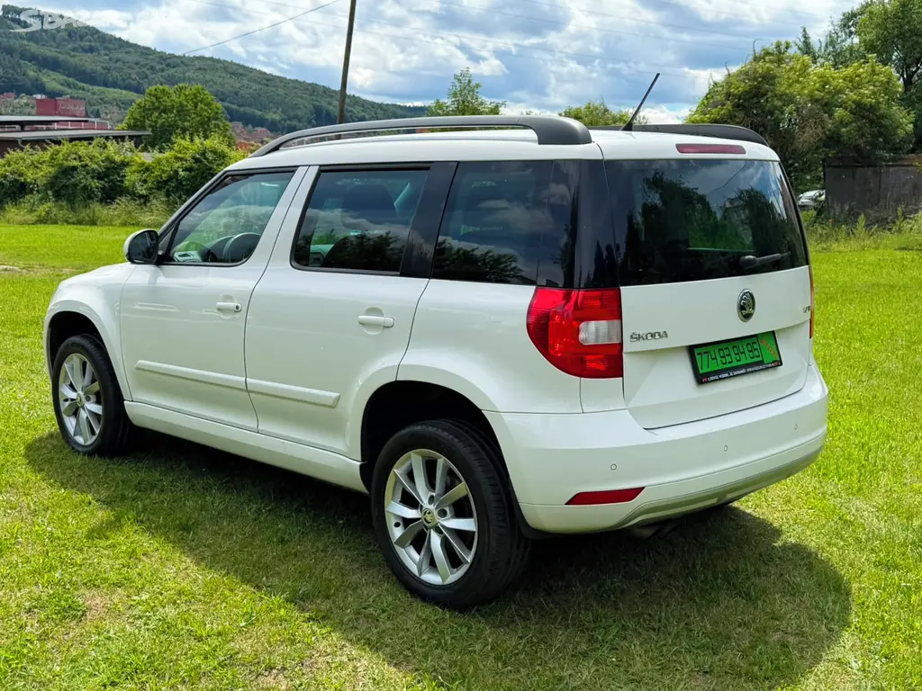 ŠKODA YETI AMBITION 1,4 TSI - PARK. SENZORY, ČR - fotka 5