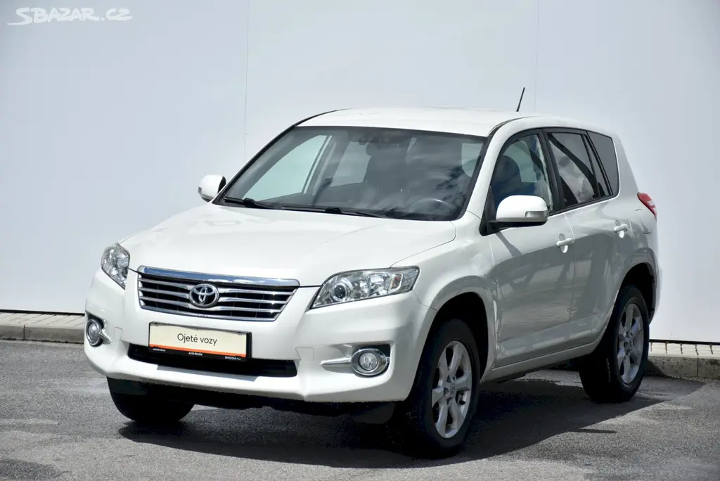 Toyota Rav4, 2.0i 116kW - fotka 4