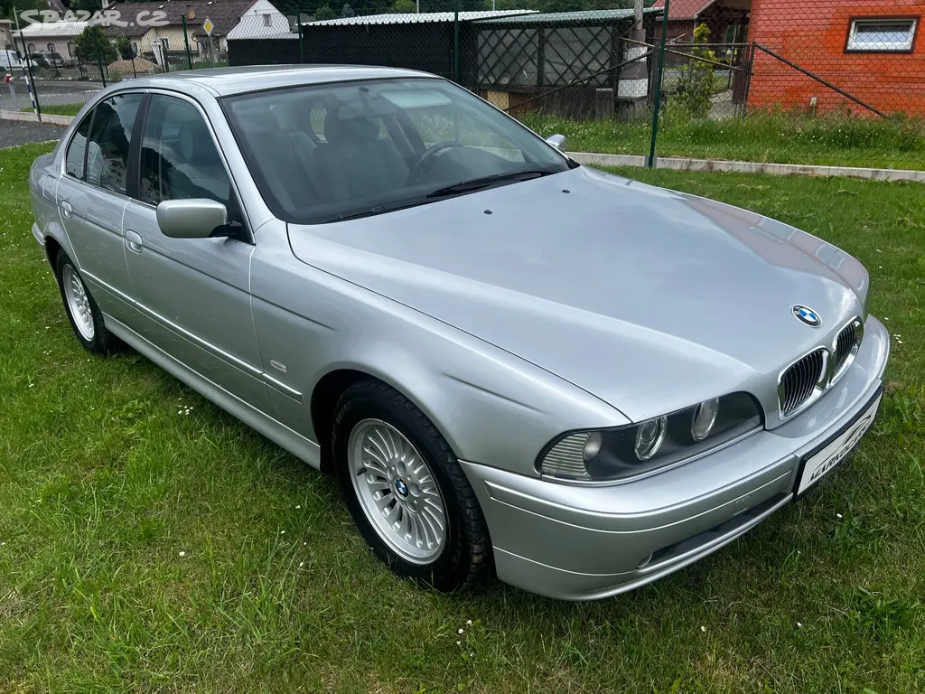 BMW Řada 5 525i PĚKNÝ STAV STK: 05/2028 - fotka 3