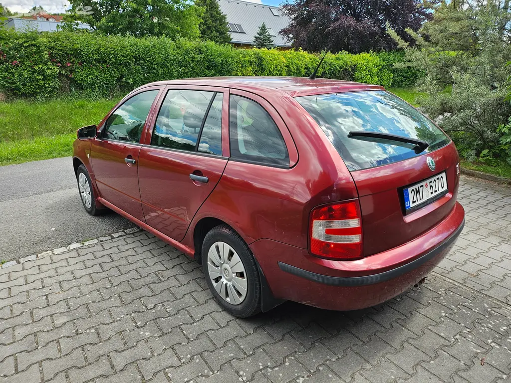 Škoda fabia 1.2htp facelift - fotka 6