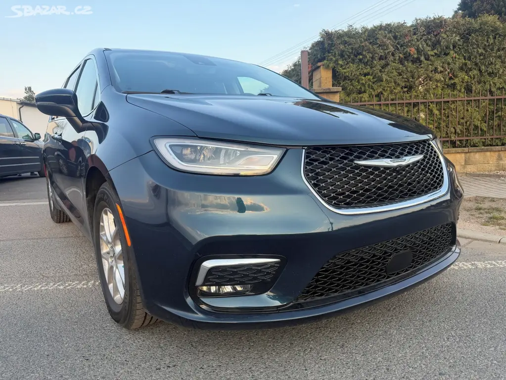 Chrysler Pacifica 3,6 Pentastar Radar RU 2023 DPH - fotka 5