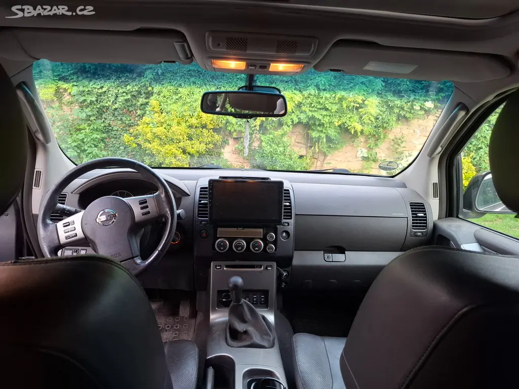 Nissan Pathfinder 2,5 dCi 4x4 128 kW TOP stav - fotka 3