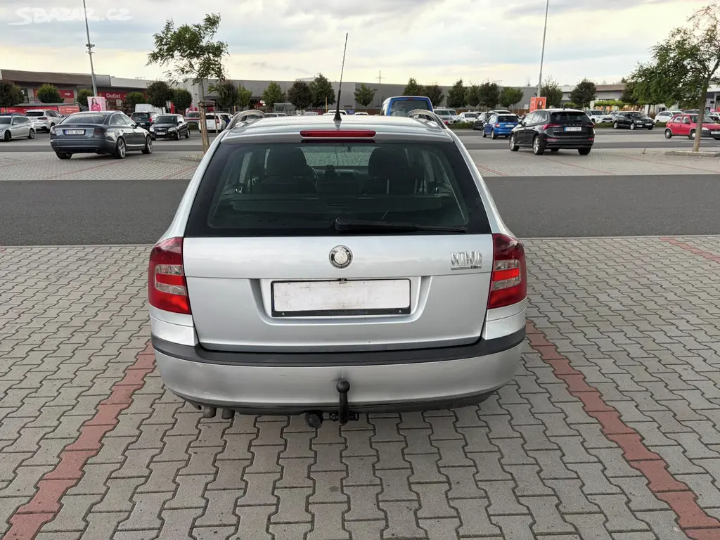 Škoda Octavia II 1.9 TDi 77kw ČR TZ digi klima - fotka 4