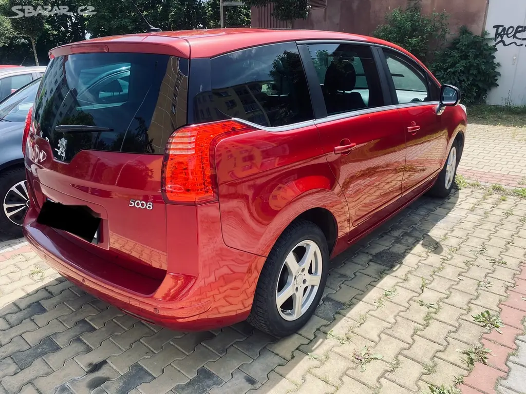 Peugeot 5008 2011 1,6Vti 16v 115kw - fotka 3