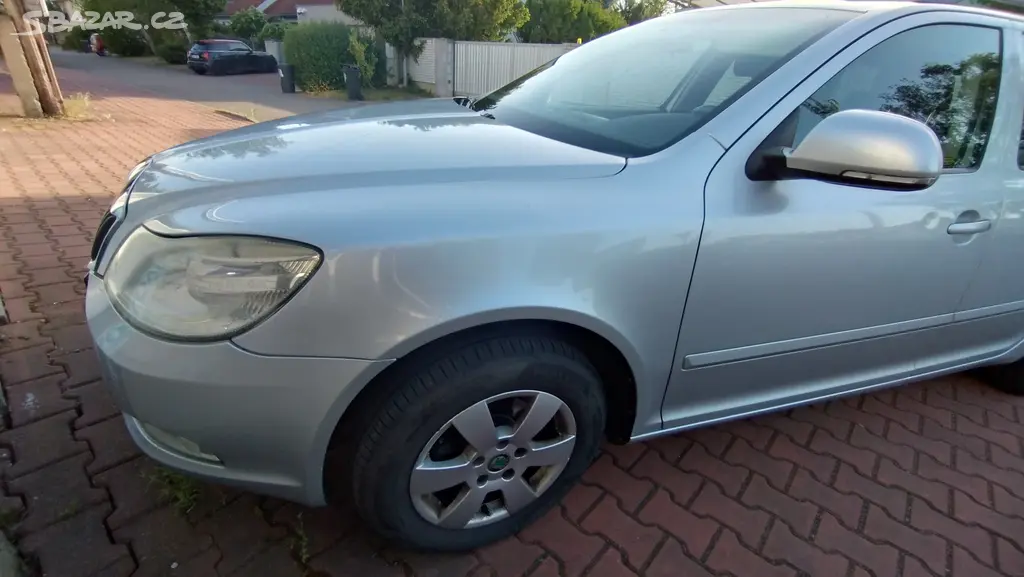 ŠKODA OCTAVIA II Combi 1.9 TDi TOP MOTOR.TECH.STAV - fotka 2
