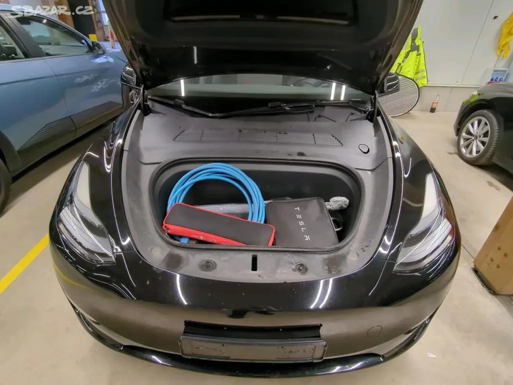 Tesla Model Y, LONG RANGE DUAL MOTOR TZ 90,0% - fotka 6