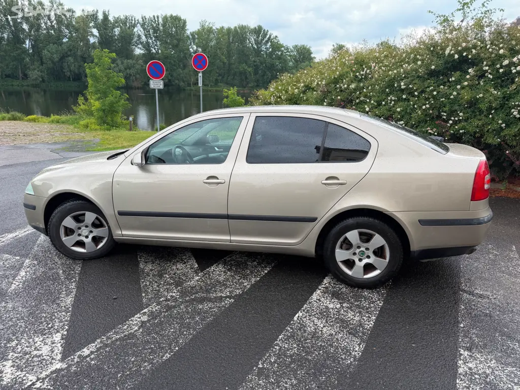ŠKODA OCTAVIA II 1.6 85 kW- NOVÁ STK - fotka 6
