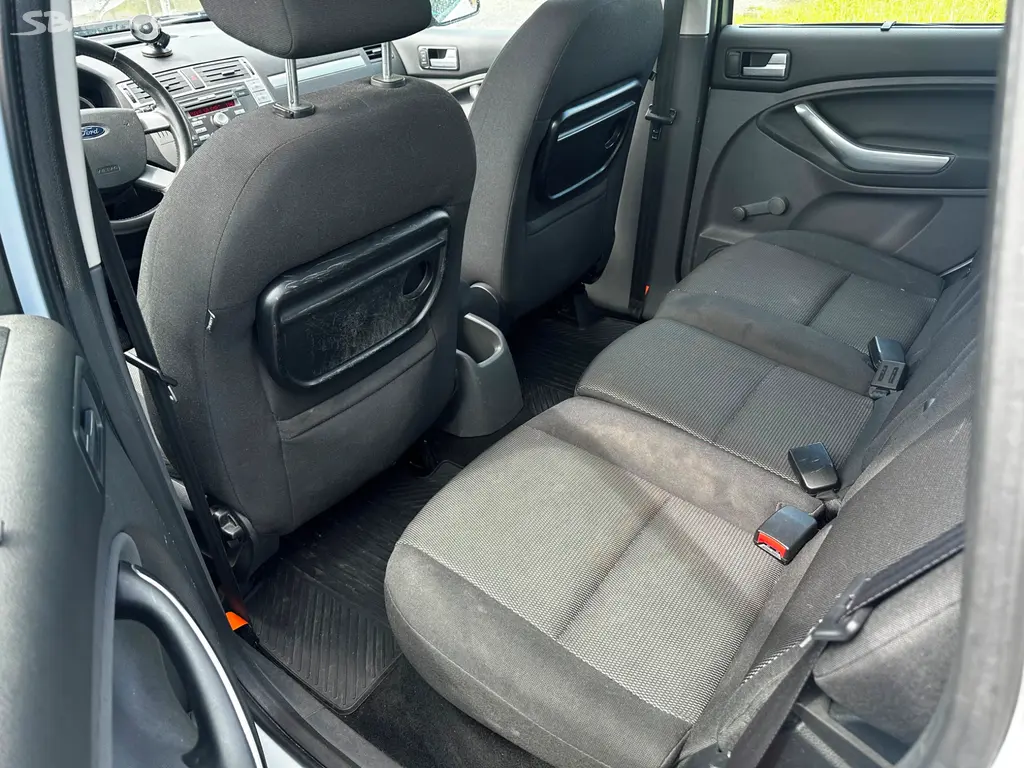 Ford C-Max 1.6i benzin-plyn, r.2010, původ CR - fotka 5