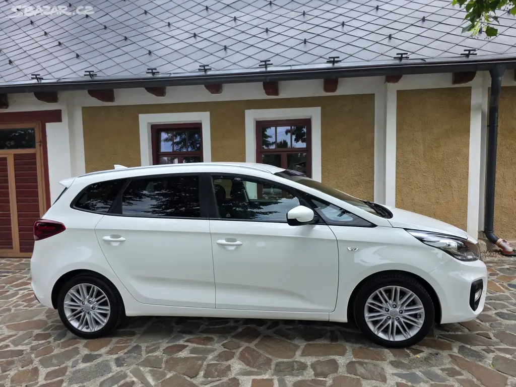 Prodám Krásnou Kia Carens 1.6 Ben - fotka 5