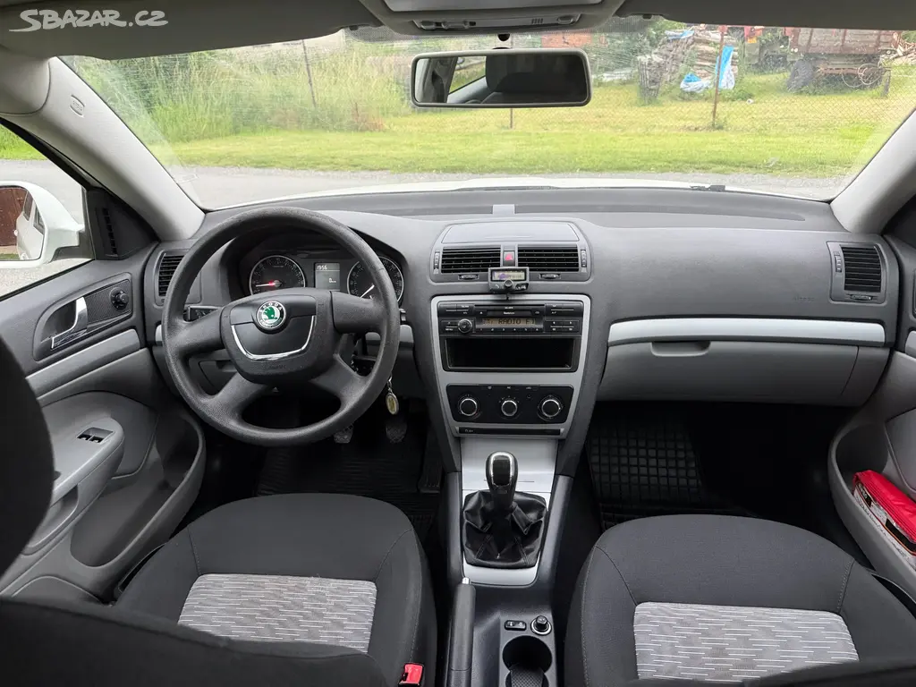 Škoda Octavia Kombi 1.6 TDI, AMBIENTE - fotka 6