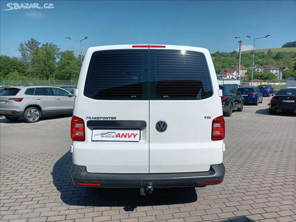 Volkswagen Transporter, 2,0 TDI,ČR,8MÍST,TAŽNÉ,SERVIS, - fotka 6
