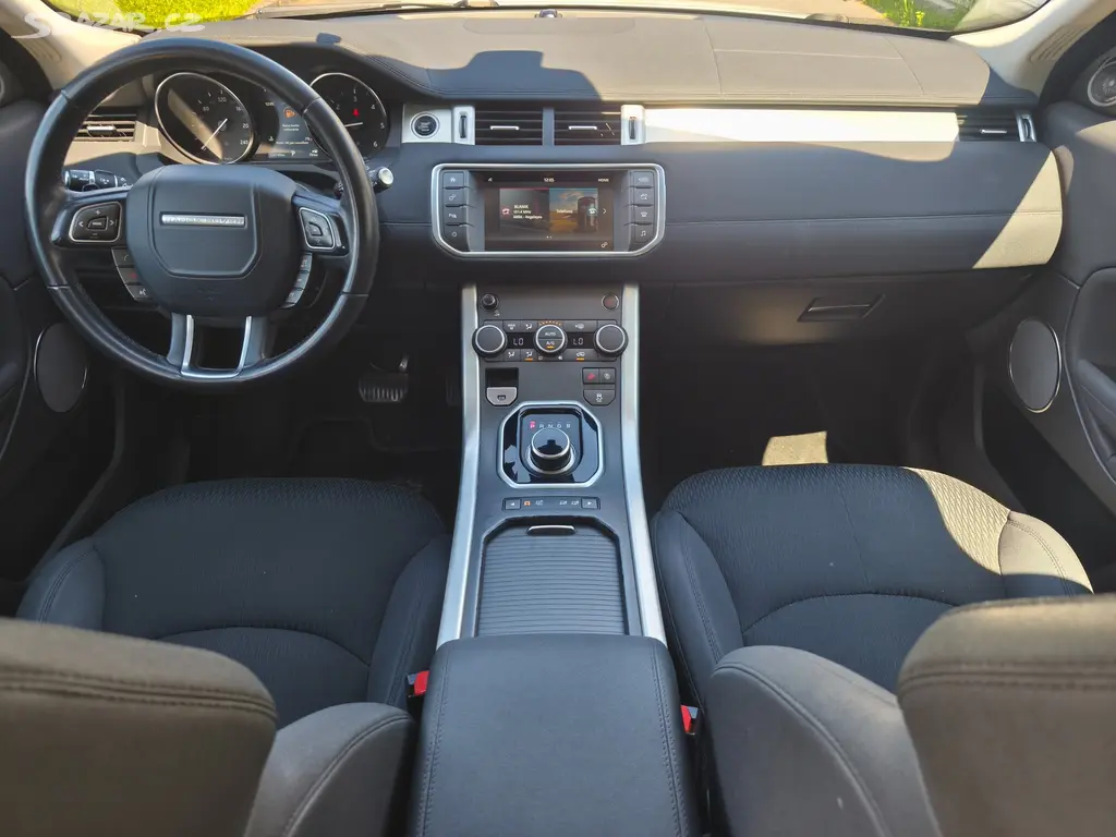 Land Rover Range Evoque 2.0TD4 110kW 4x4 AUTOMAT - fotka 5