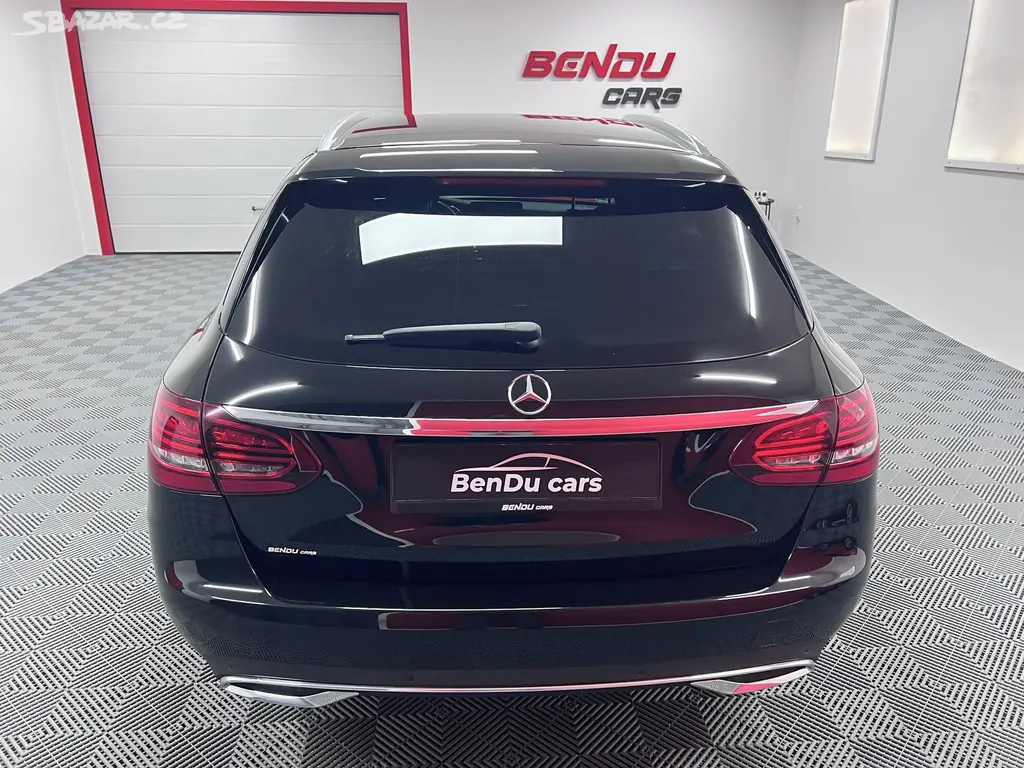 Mercedes-Benz Třídy C, 220d 143 kW 4-Matic Servis - fotka 5