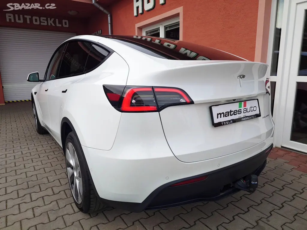 Tesla Model Y - fotka 6