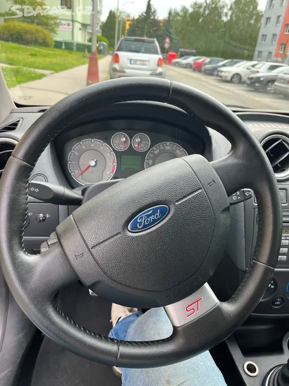 Ford Fiesta ST, atmosféra 150PS, nová spojka,klima - fotka 6