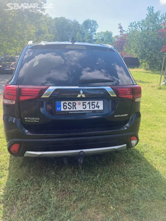 Mitsubishi Outlender - fotka 3