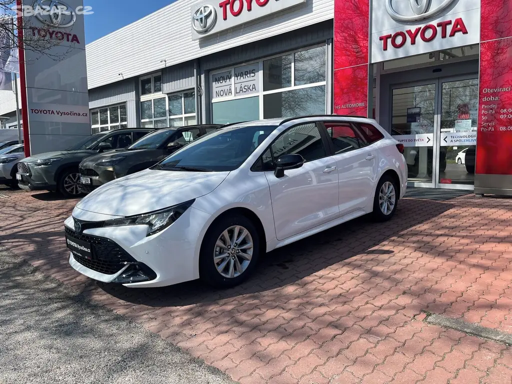 Toyota Corolla, 1.8L hybrid CVT (2x4) Comfort - fotka 2