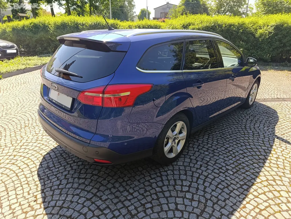 Ford Focus 1.5 TDCi 88kw - fotka 5