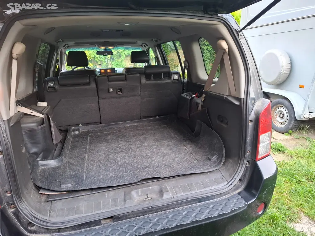 Nissan Pathfinder 2,5 dCi 4x4 128 kW TOP stav - fotka 4