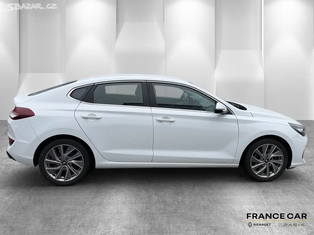 Hyundai i30, 1,4 T-GDi 103 kW DCT STYLE - fotka 4