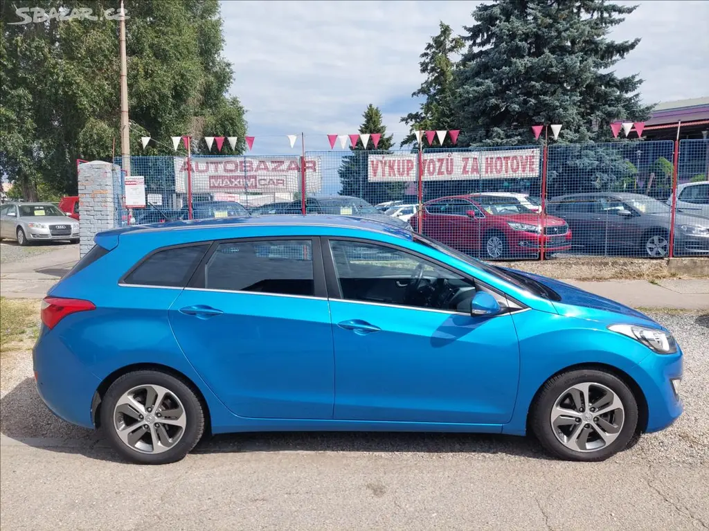 Hyundai i30, 1,6 GDi TOP STAV bez investic - fotka 4
