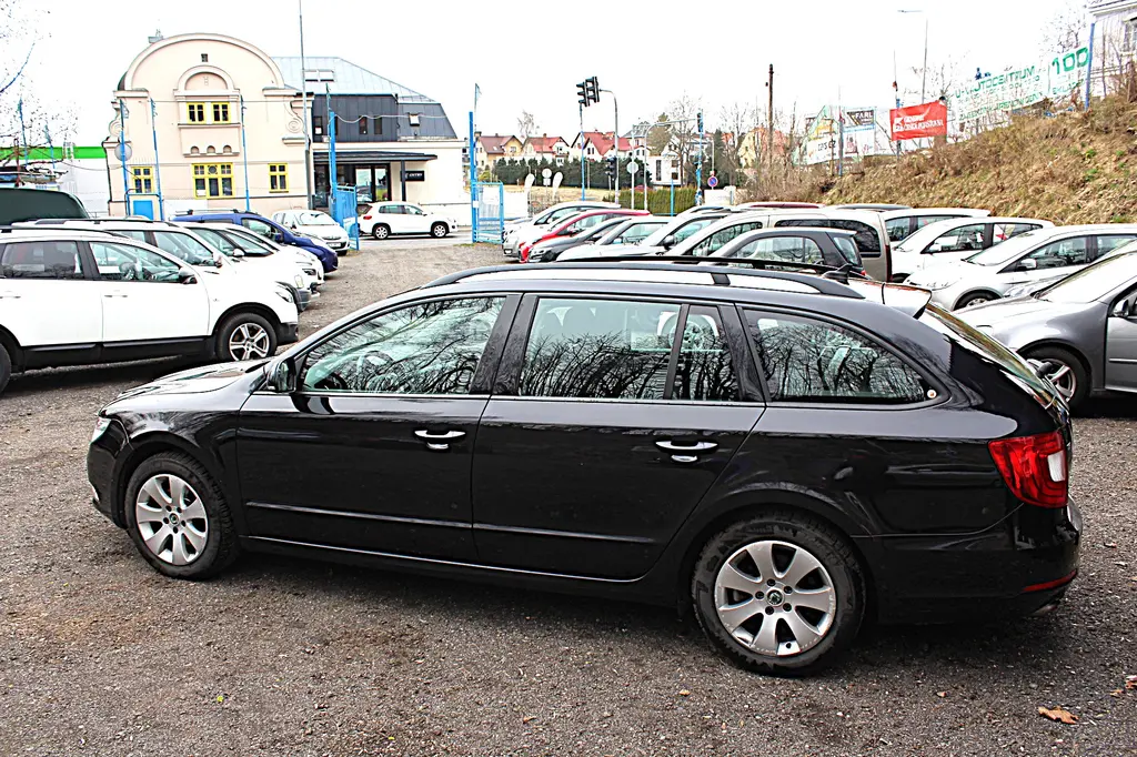 Škoda Superb Kombi - fotka 5
