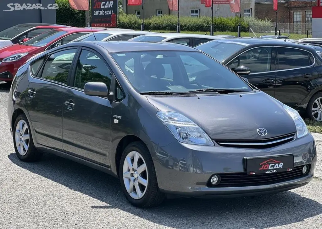 Toyota Prius 1.5i HYBRID AUTOMAT KLIMA ALU - fotka 3