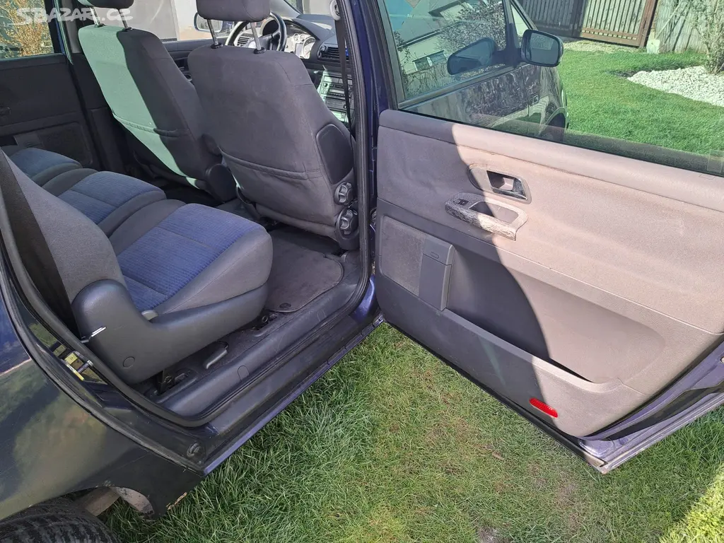 Volkswagen Sharan - fotka 4