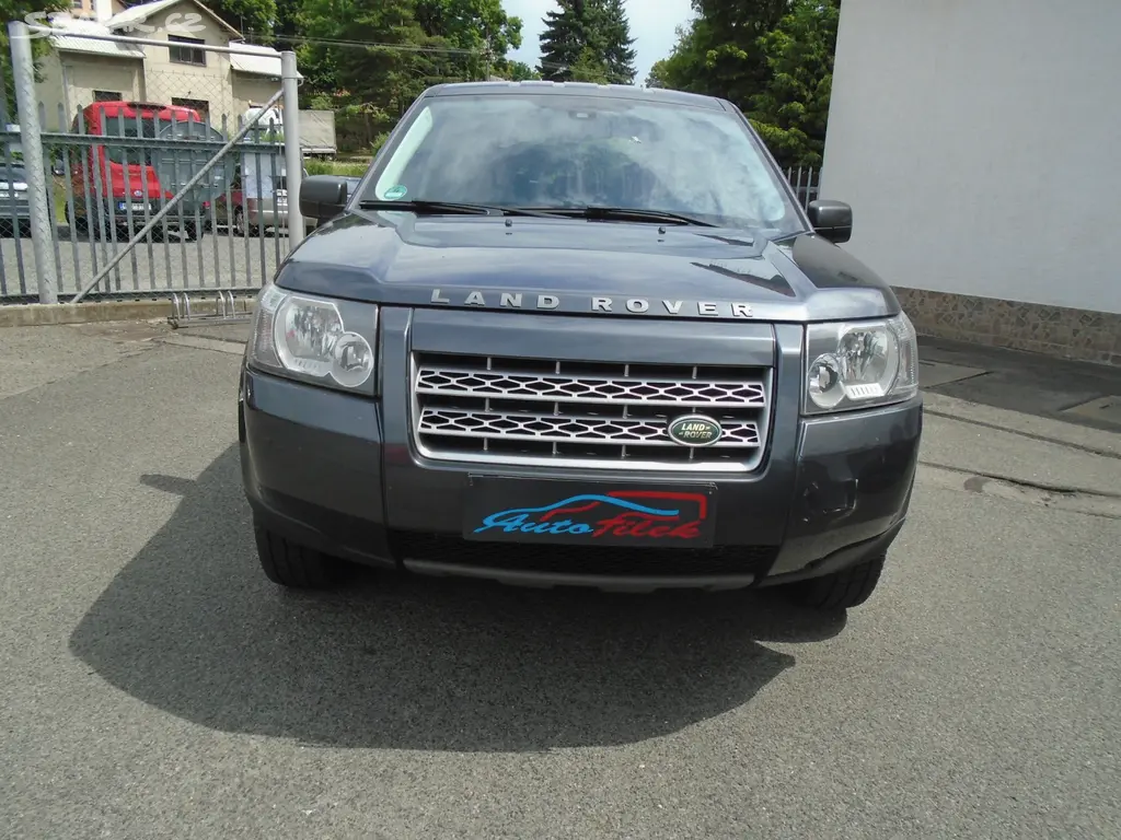 Land Rover Freelander 2 2.2 4x4 - fotka 2