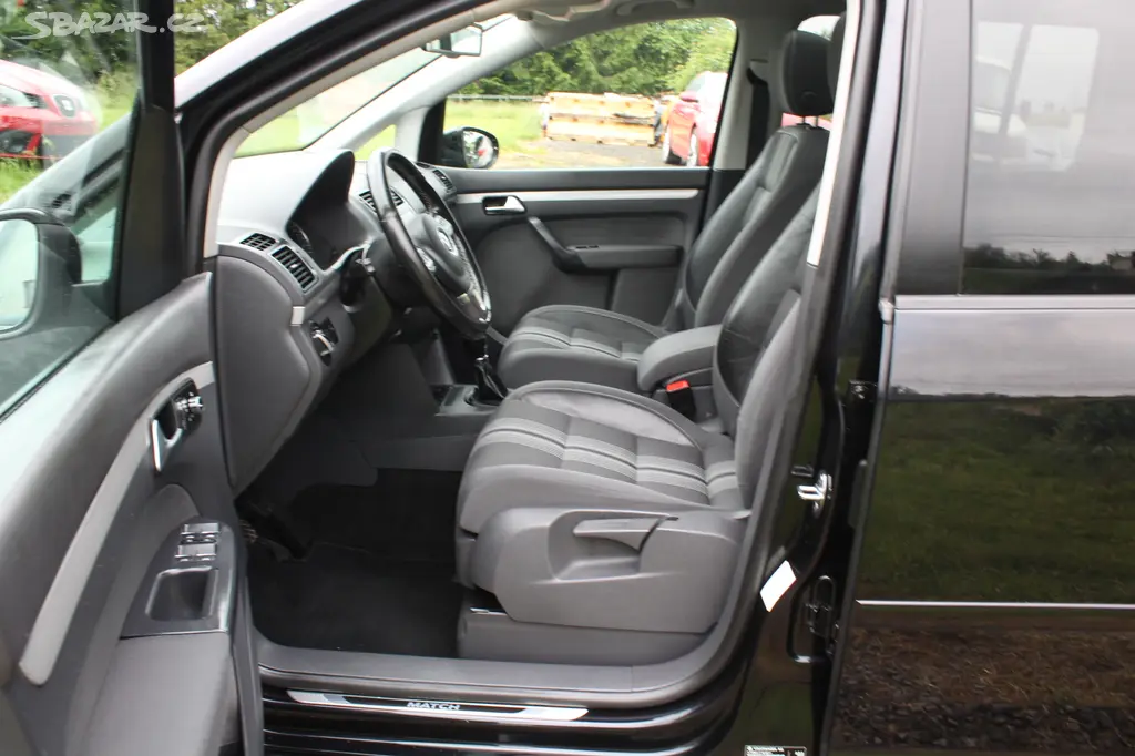 Volkswagen Touran 2.0 TDI MATCH,103 kW,Panorama - fotka 6