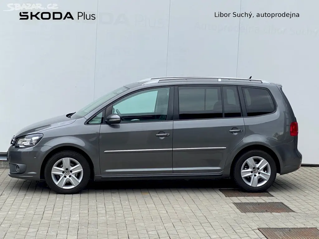 Volkswagen Touran, 1.6 TDI 77 kW Highline - fotka 3