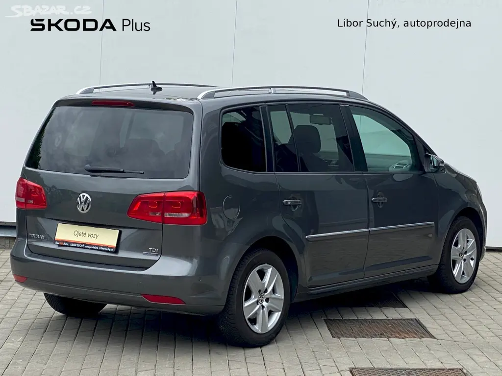 Volkswagen Touran, 1.6 TDI 77 kW Highline - fotka 2