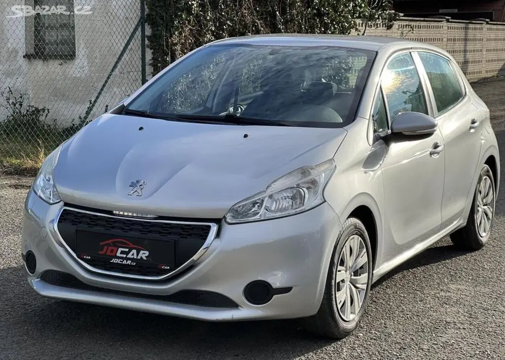 Peugeot 208 1.2i KLIMATIZACE ABS ASR ESP manuální