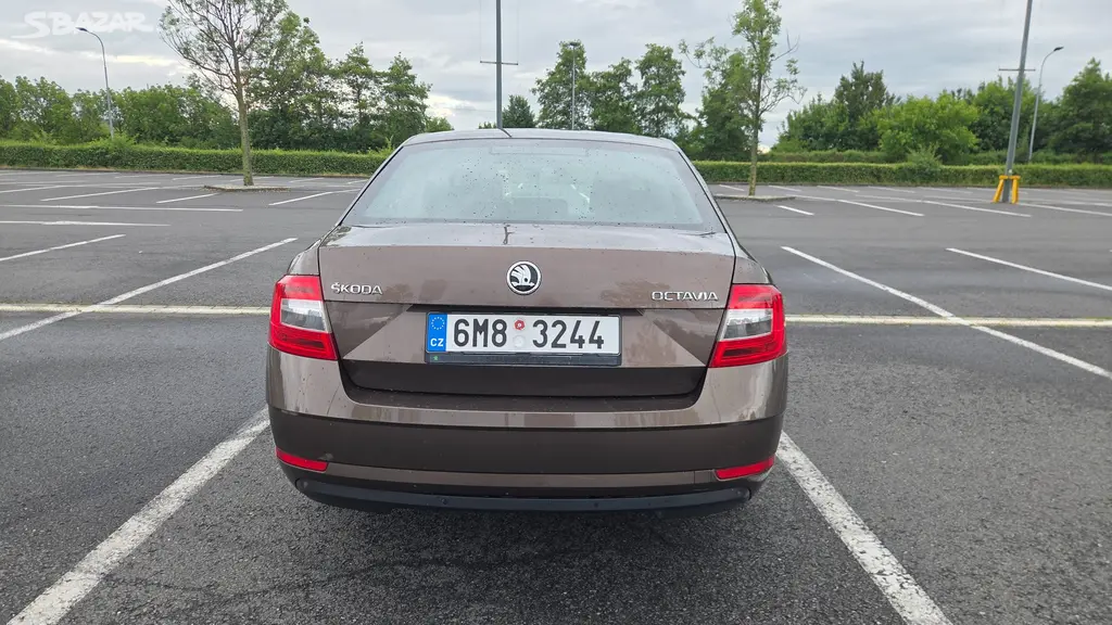 Škoda octavia III. 1.6 TDI/85Kw-AMBITION - fotka 4