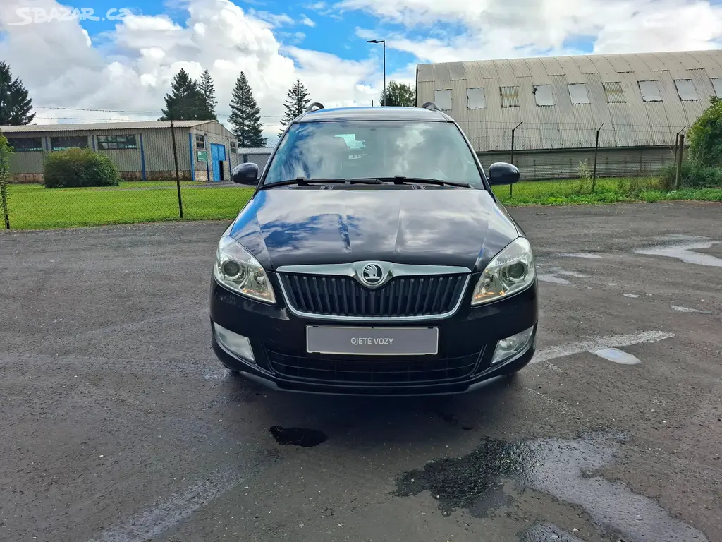 Škoda Roomster 1.2TSi 63kW,klimatizace,senzory - fotka 2