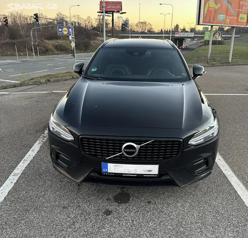 Volvo V90, Volvo V90, D4 140kW R-Design - fotka 3
