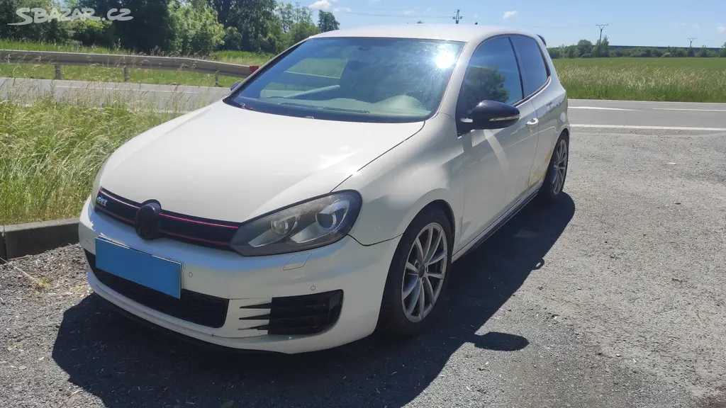 VW Golf GTI 2,0 TSi