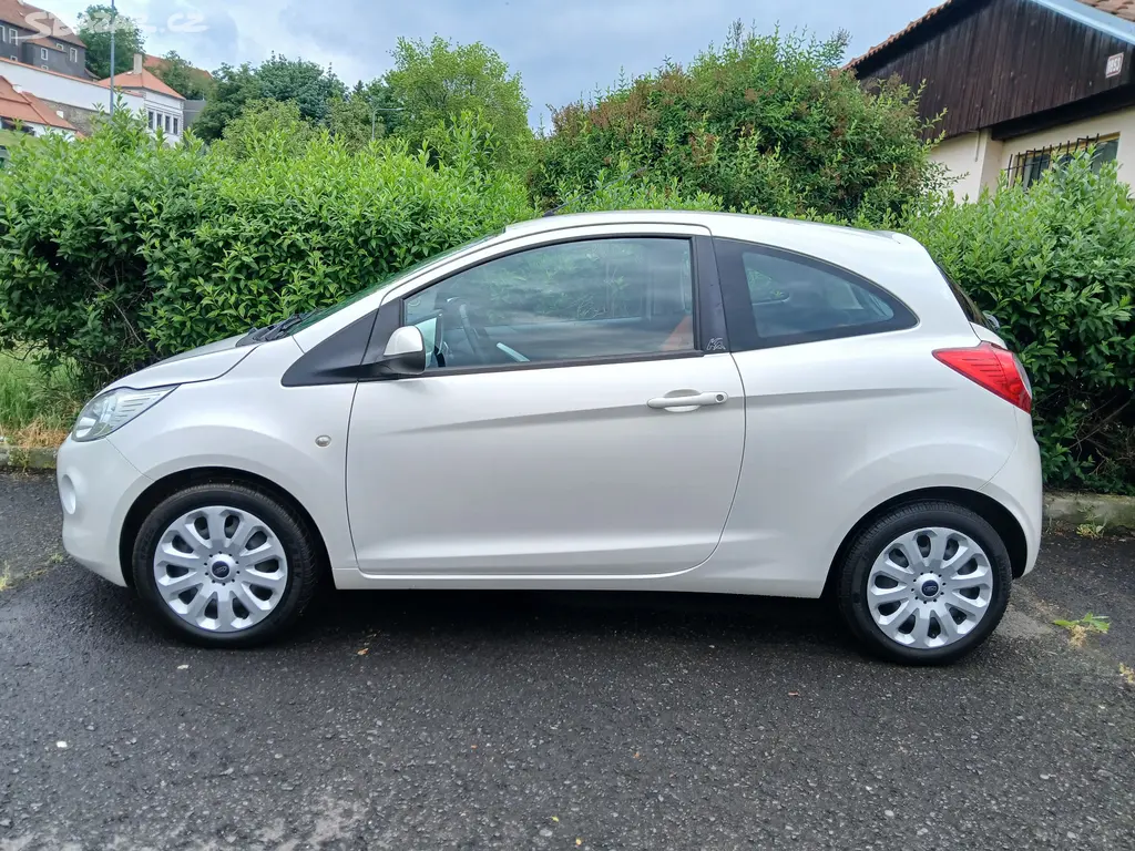 Ford Ka 1.2i BEZ KOROZE serviska - fotka 2