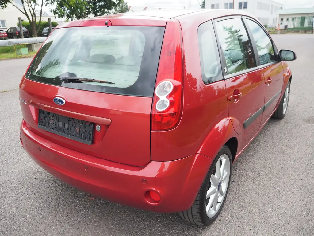 Ford Fiesta 1.4 GHIA INDIVIDUAL, 1 majitel - fotka 5