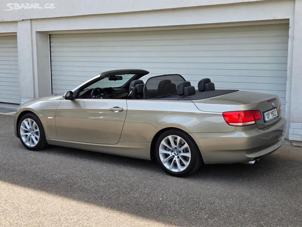 BMW Řada 3, 330i 200Kw Aut Kabrio 60t.km - fotka 6