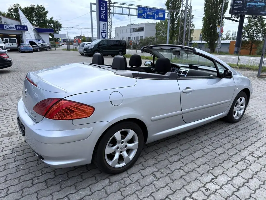Peugeot 307, CC 1.6i 80 kW digi. klima - fotka 5