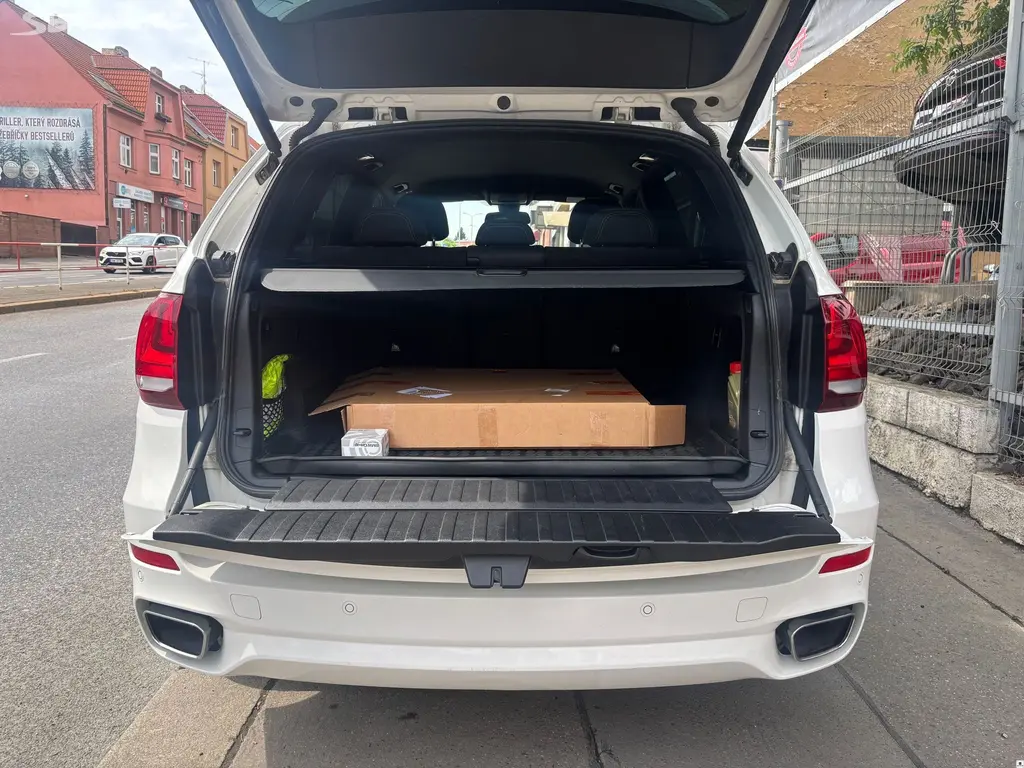 BMW X5, 3.0d xDrive.2016.ČR.M paket/ZÁ - fotka 4