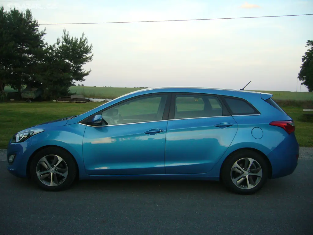 Hyundai I30, 1.6 GDi,99KW,kombi - fotka 2